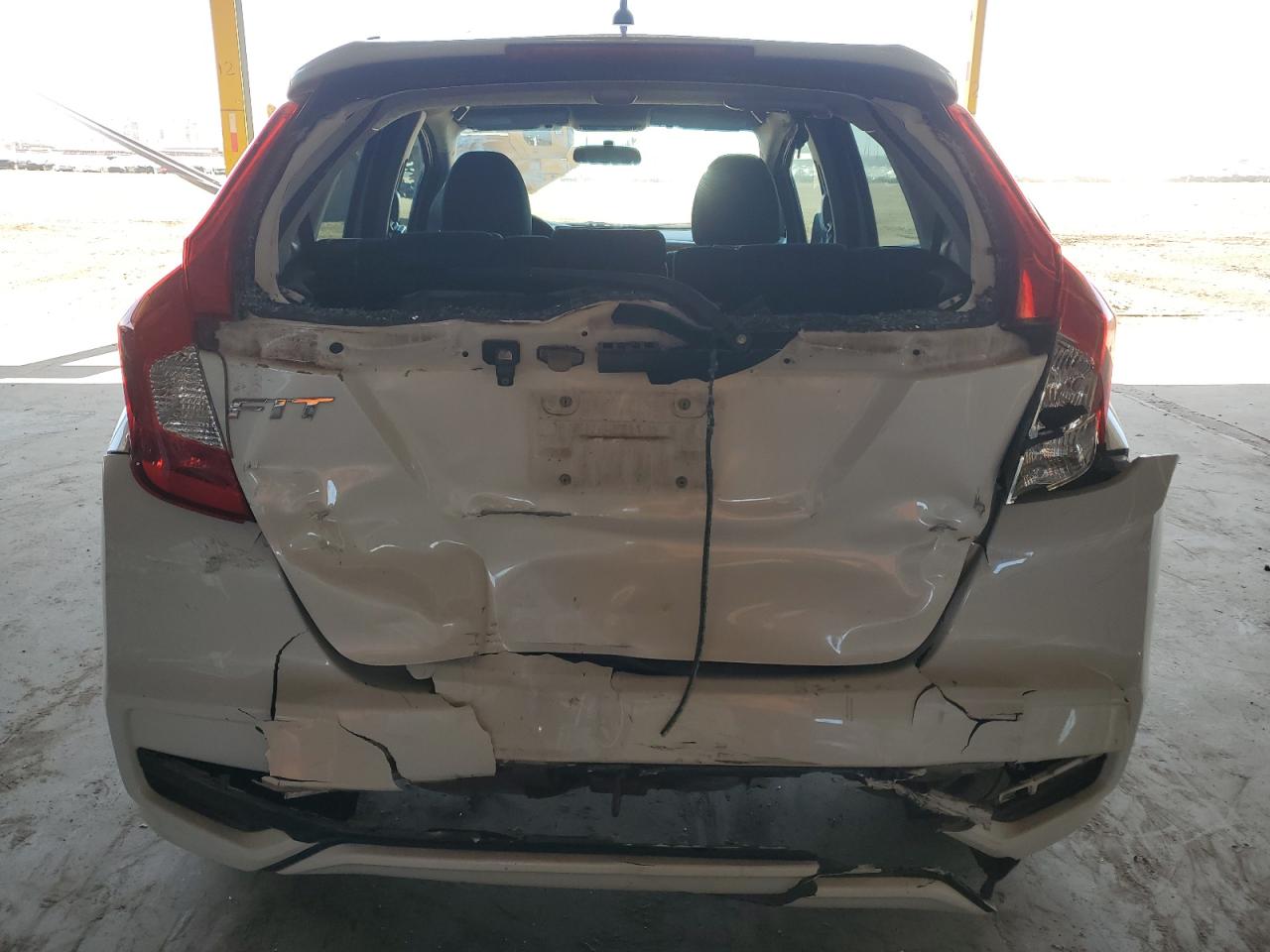 3HGGK5H4XKM705628 2019 Honda Fit Lx