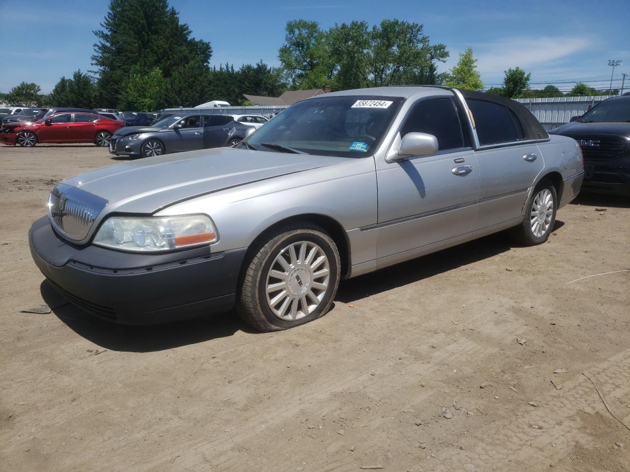 1LNHM81W54Y605014 2004 Lincoln Town Car Executive