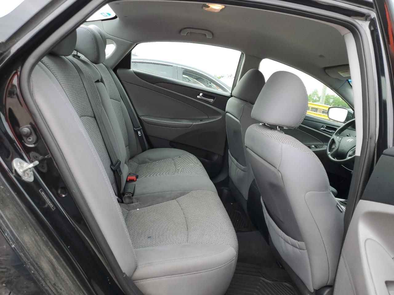 5NPEB4AC3CH443976 2012 Hyundai Sonata Gls