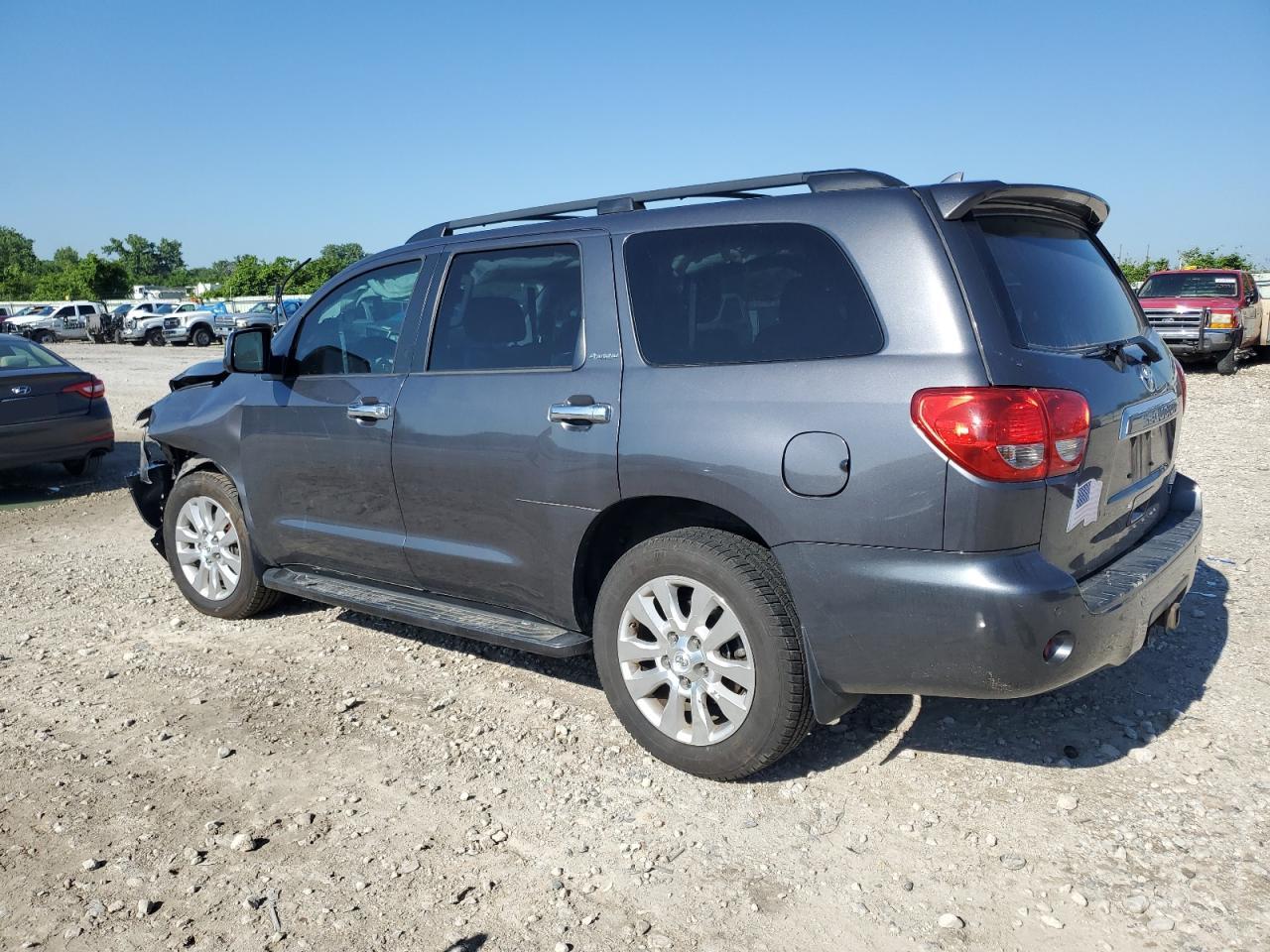 2013 Toyota Sequoia Platinum vin: 5TDDW5G18DS092067