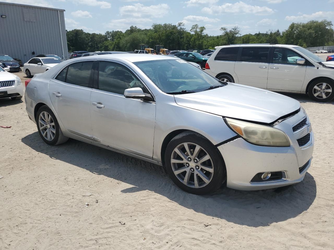 1G11E5SA1DF275266 2013 Chevrolet Malibu 2Lt