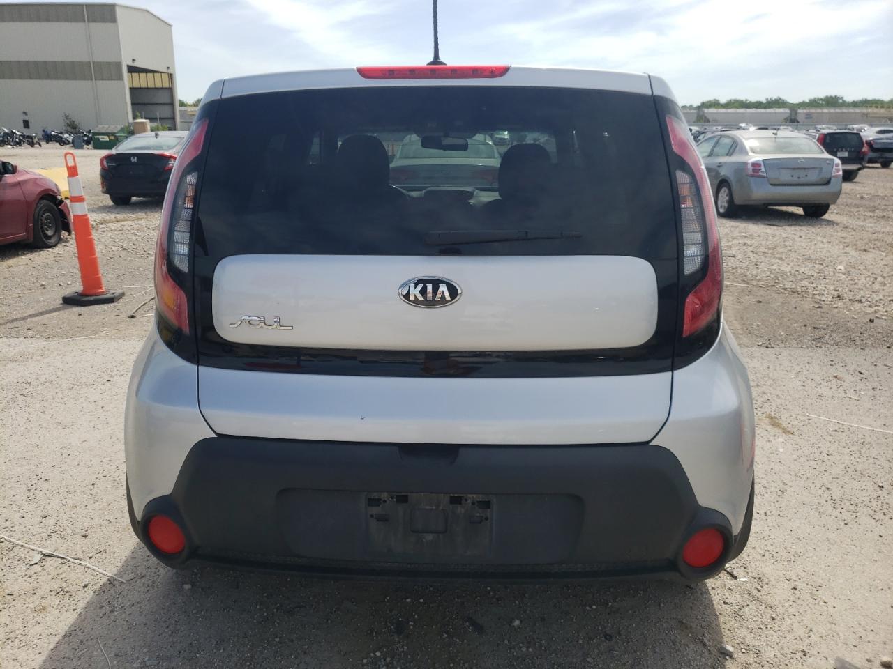 2014 Kia Soul vin: KNDJN2A2XE7717330