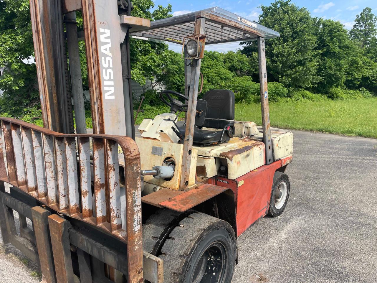 WGF03921070 2000 Nissan Forklift