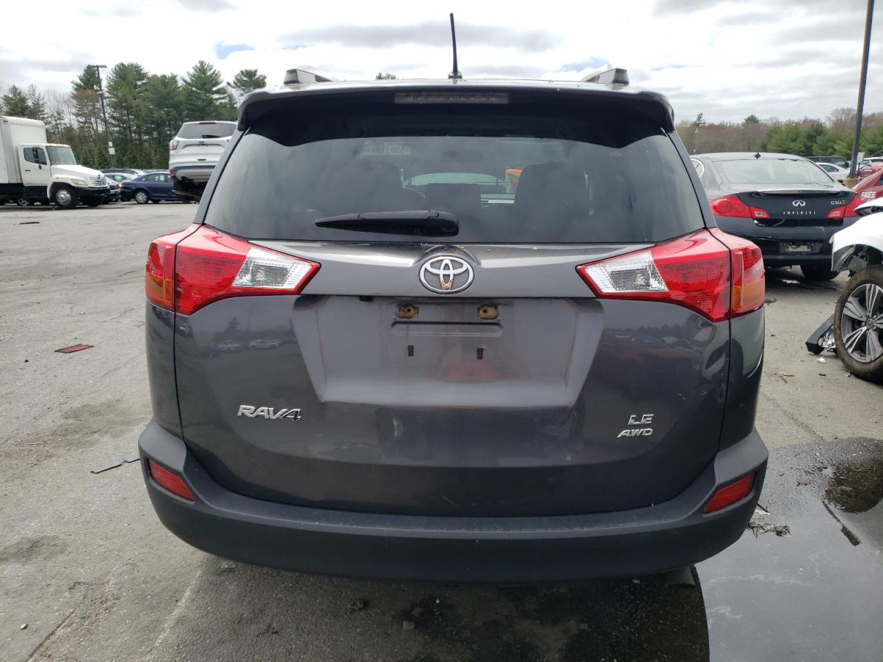 2015 Toyota Rav4 Le vin: JTMBFREV5FJ048869