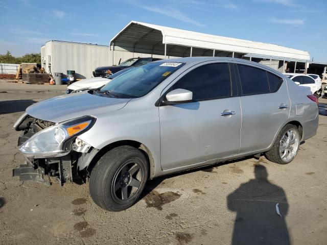 NISSAN VERSA S