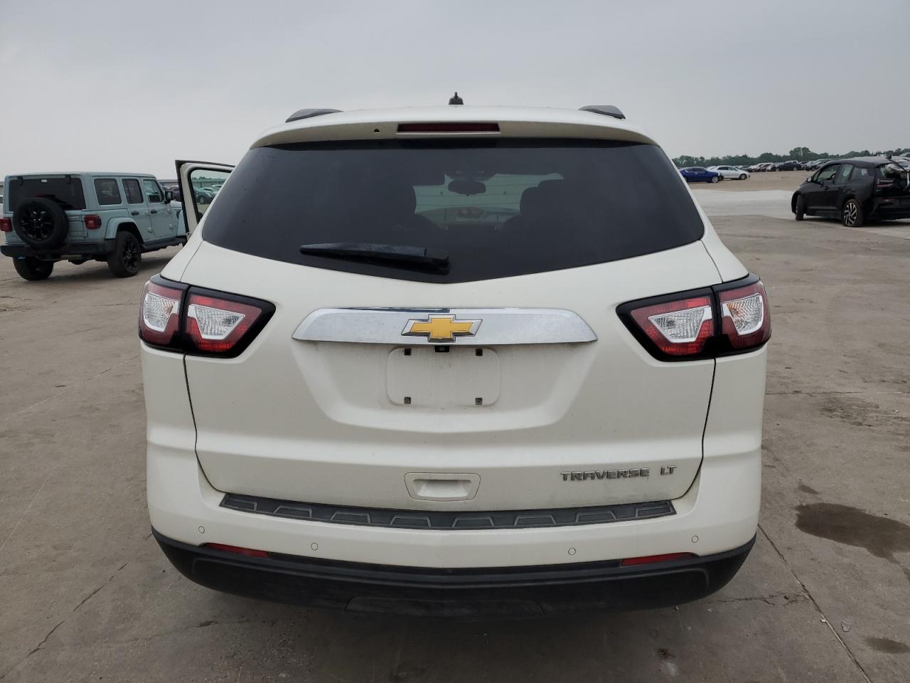 1GNKRGKD1FJ313219 2015 Chevrolet Traverse Lt