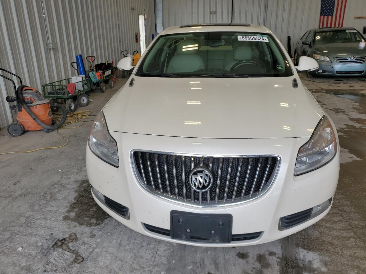 2G4GS5EV6D9152558 2013 Buick Regal Premium