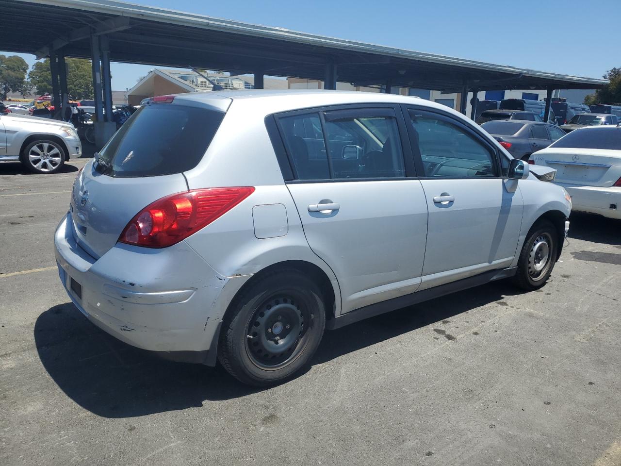 3N1BC13E88L431183 2008 Nissan Versa S