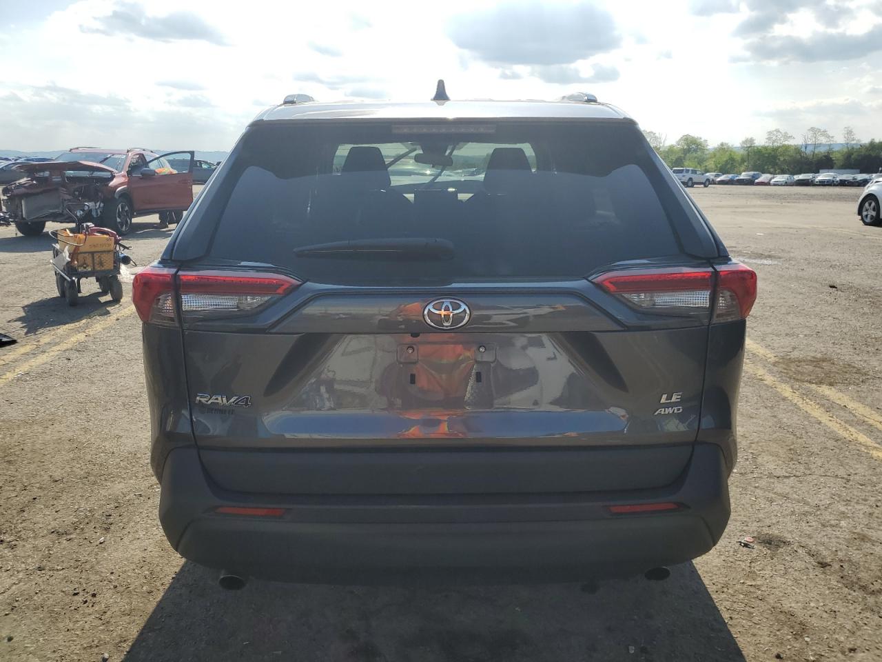 2T3G1RFV4MC153020 2021 Toyota Rav4 Le