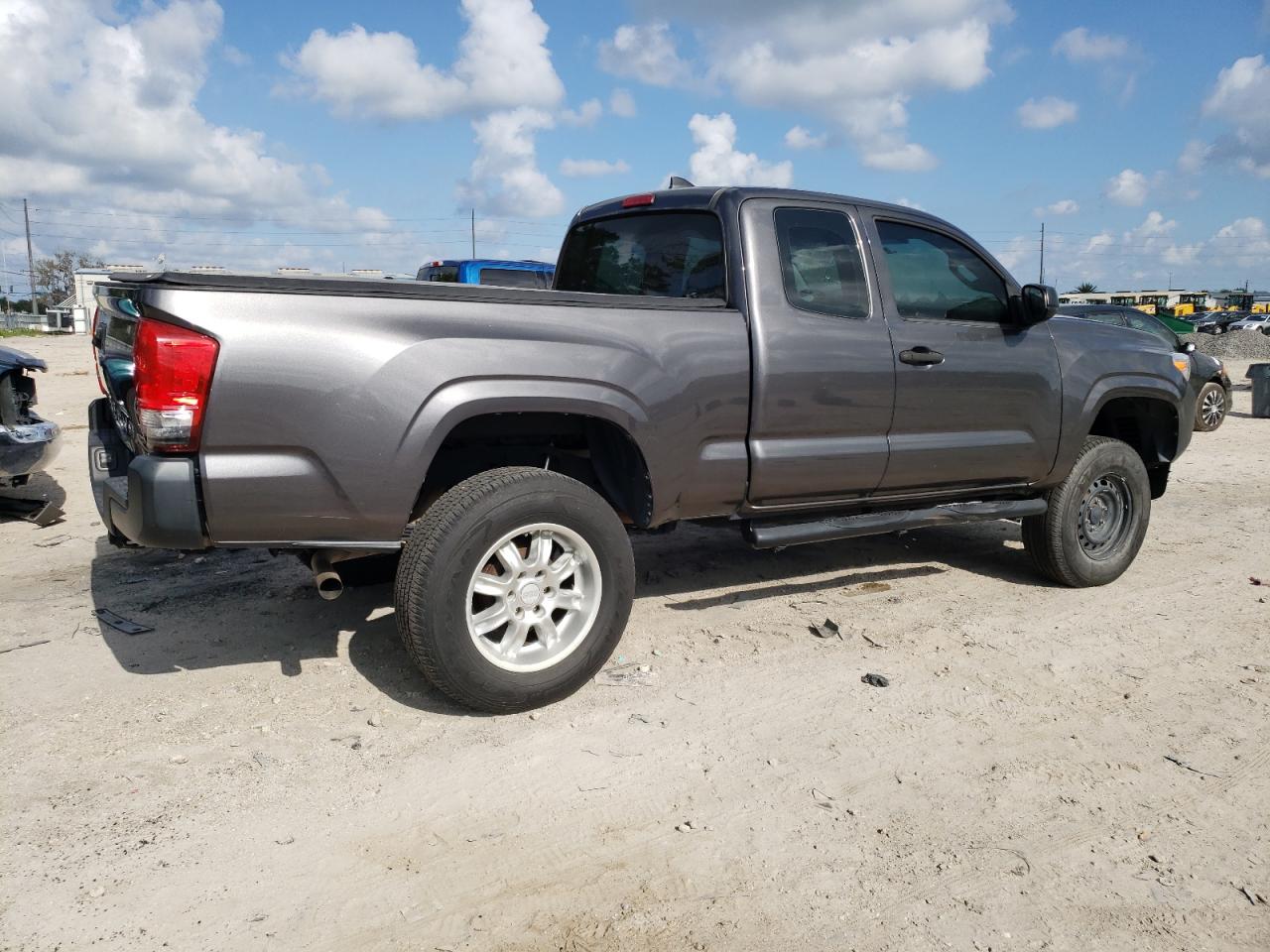 5TFSX5EN4HX053728 2017 Toyota Tacoma Access Cab