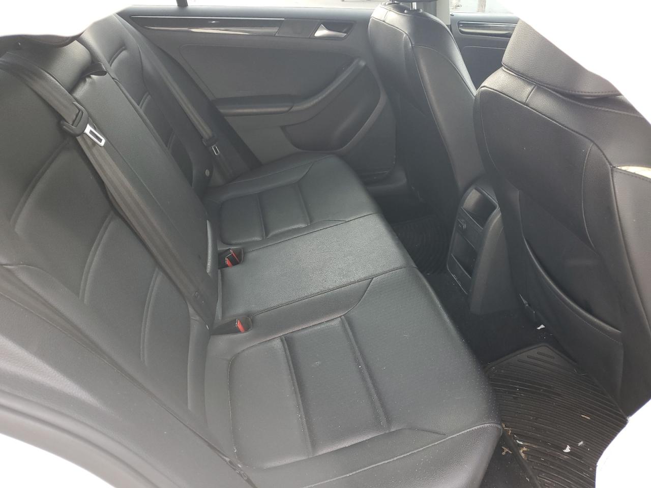 3VWL17AJ9HM363736 2017 Volkswagen Jetta Sel