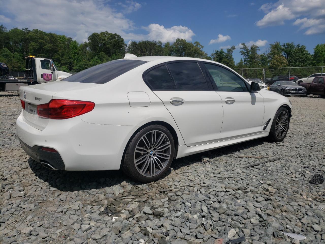 WBAJE7C56JWC56731 2018 BMW 540 Xi