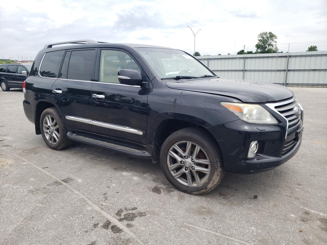 JTJHY7AX4D4110285 2013 Lexus Lx 570