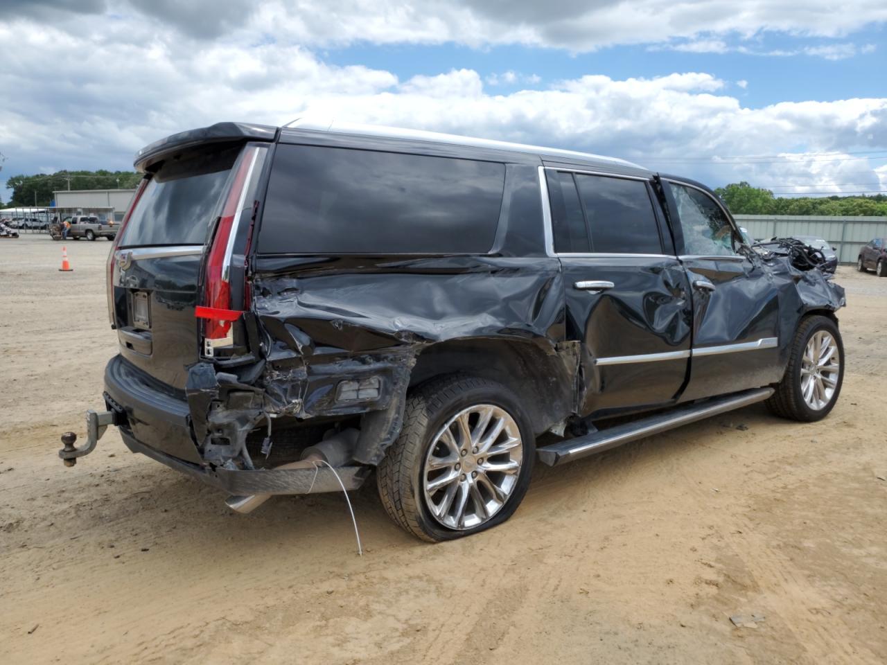 Lot #3020814697 2020 CADILLAC ESCALADE E