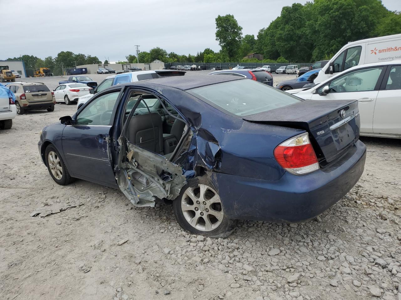 4T1BE32K25U088202 2005 Toyota Camry Le