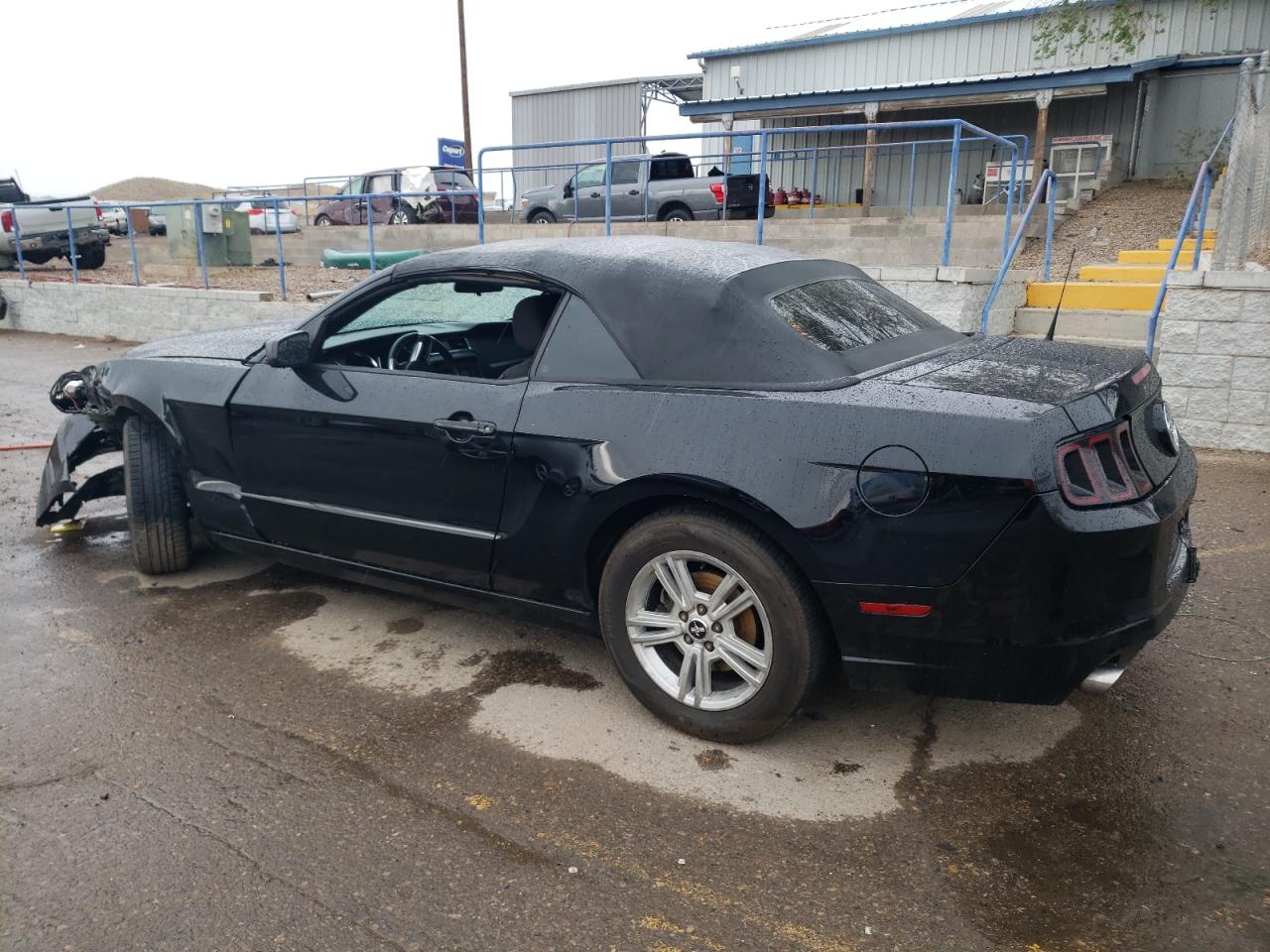 2014 Ford Mustang vin: 1ZVBP8EM1E5328498