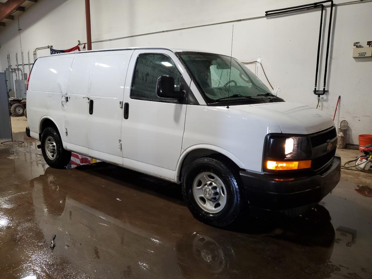 1GCWGAFF5H1104626 2017 Chevrolet Express G2500