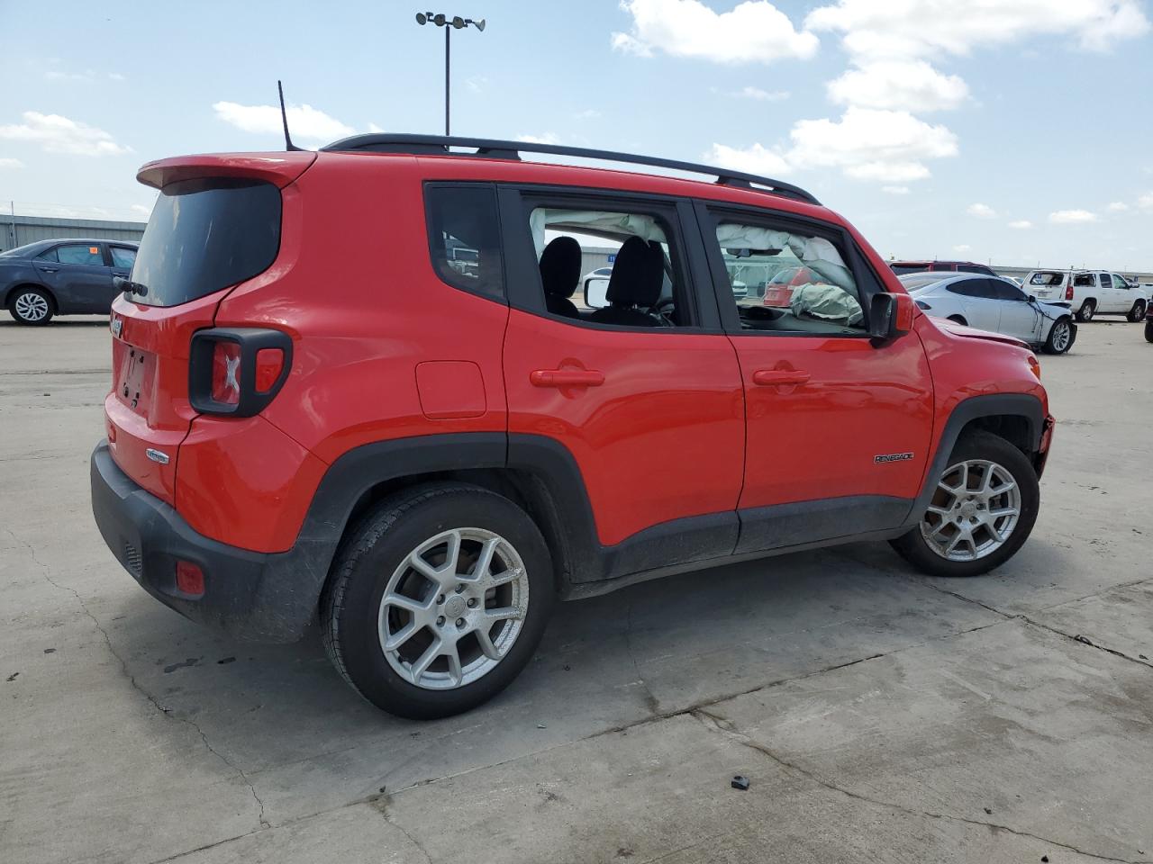 ZACNJABB2LPL33318 2020 Jeep Renegade Latitude