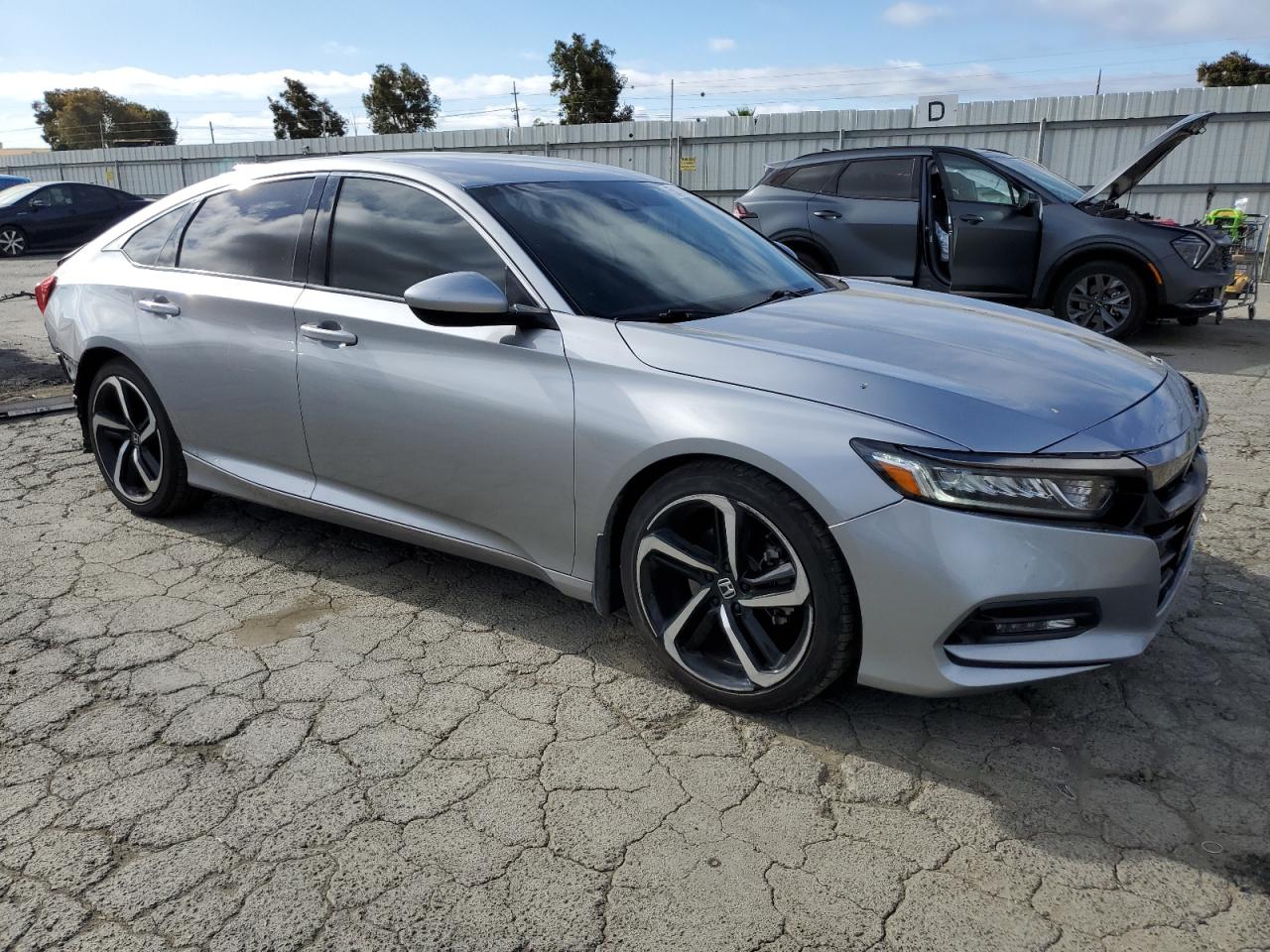 1HGCV1F31JA138519 2018 Honda Accord Sport