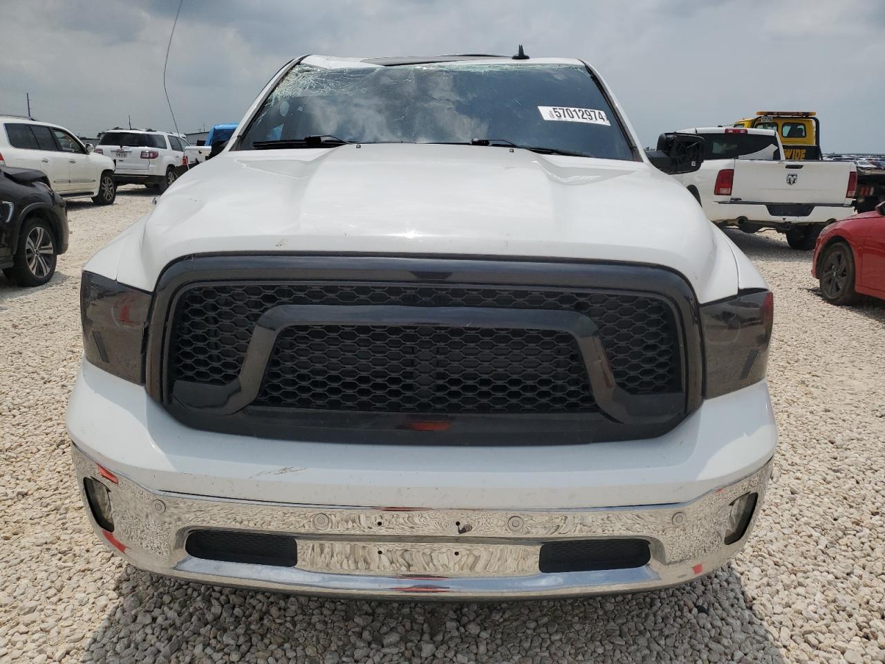 3C6RR6LT5HG604907 2017 Ram 1500 Slt