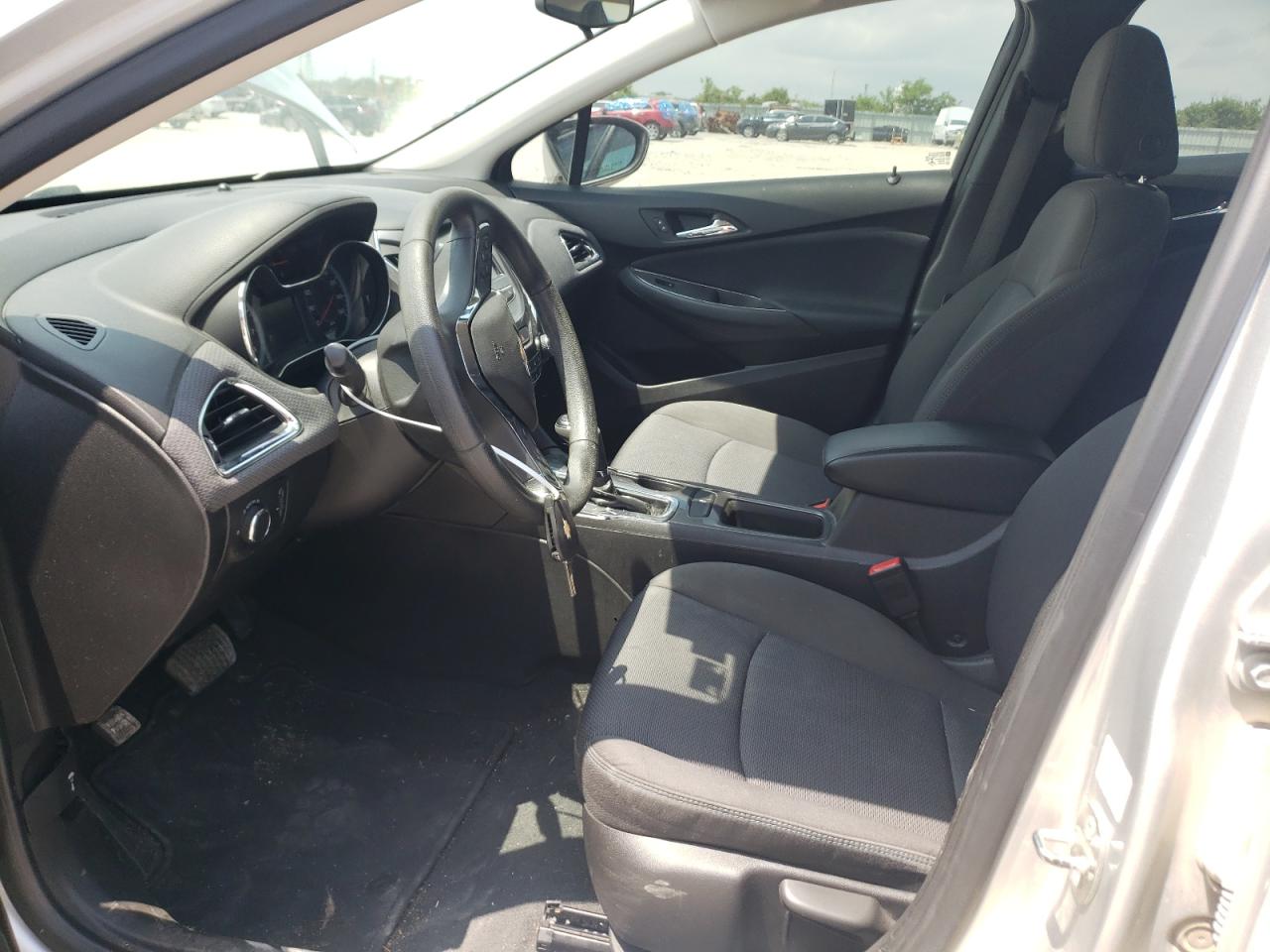 3G1BE6SM1JS631596 2018 Chevrolet Cruze Lt