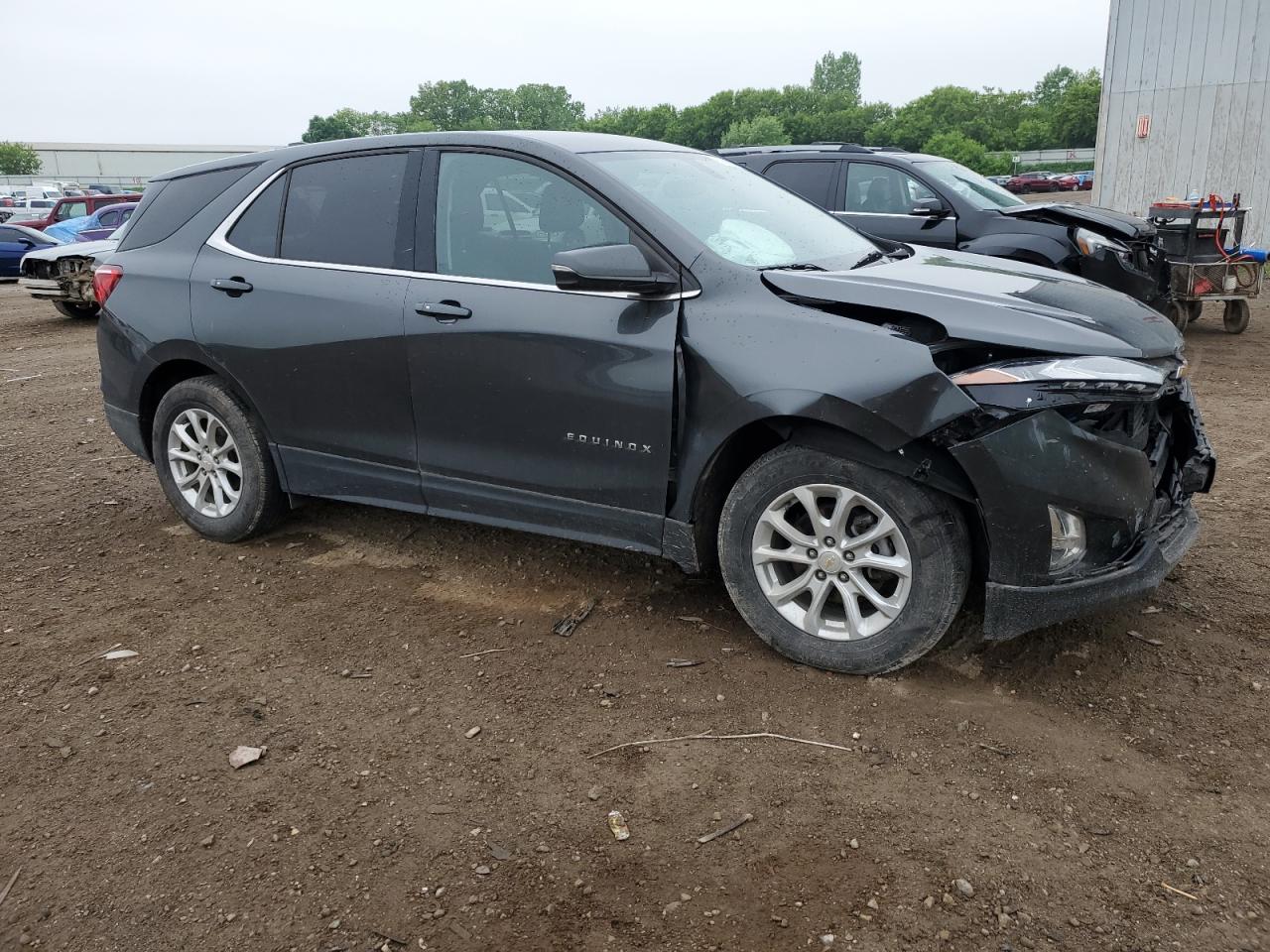 2GNAXJEV8J6335601 2018 Chevrolet Equinox Lt