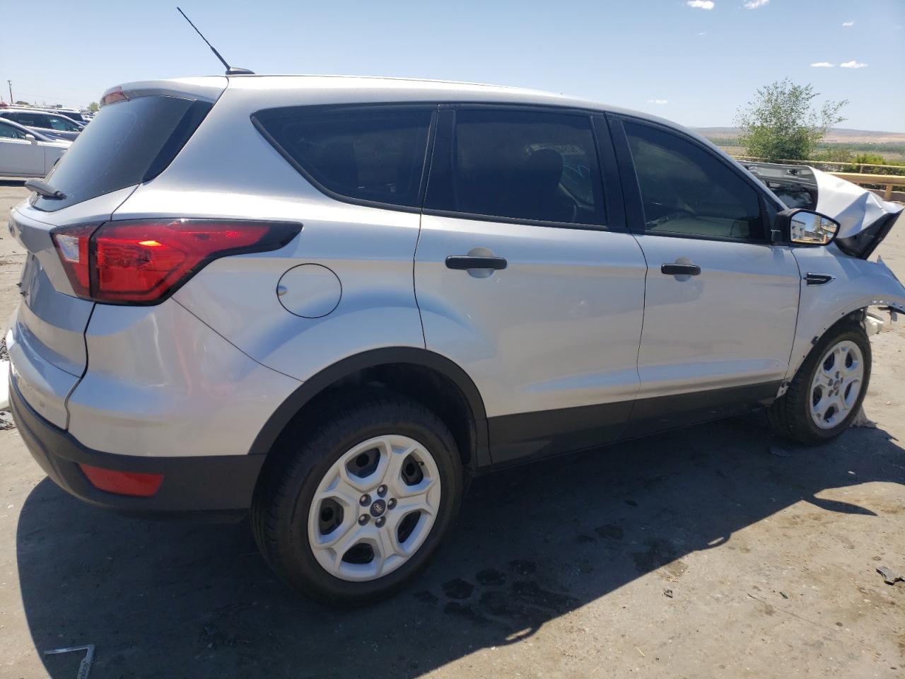 2019 Ford Escape S vin: 1FMCU0F76KUC55197