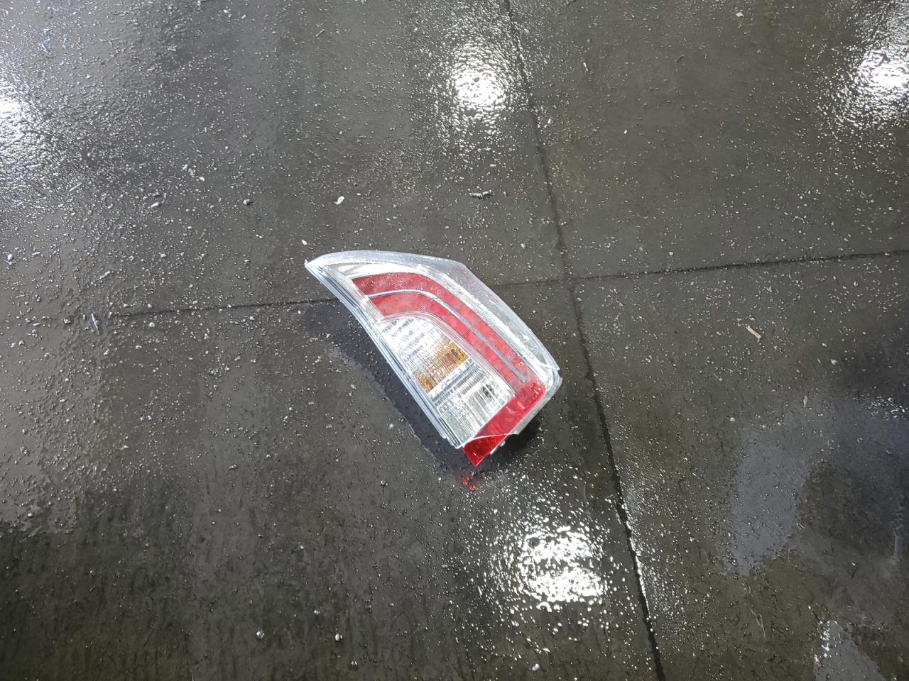 JTDKN3DU5D5593033 2013 Toyota Prius