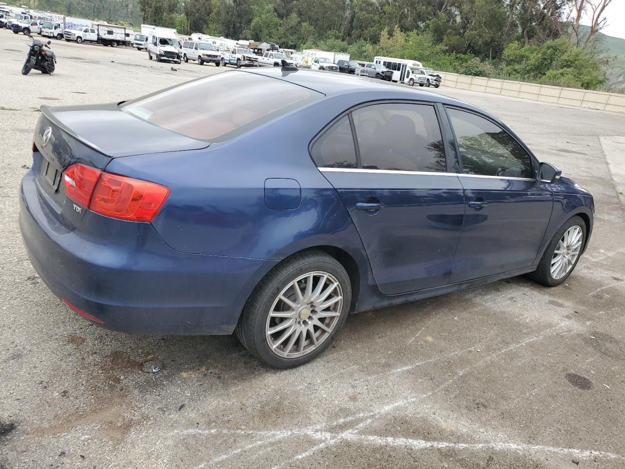 3VWLL7AJ8EM392179 2014 Volkswagen Jetta Tdi