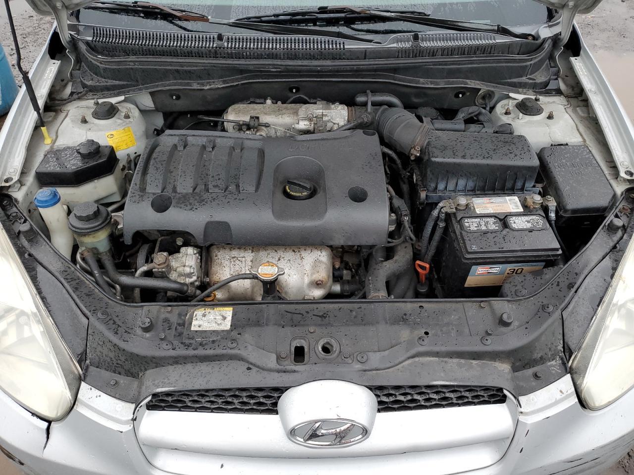 KMHCM36C49U118770 2009 Hyundai Accent Gs