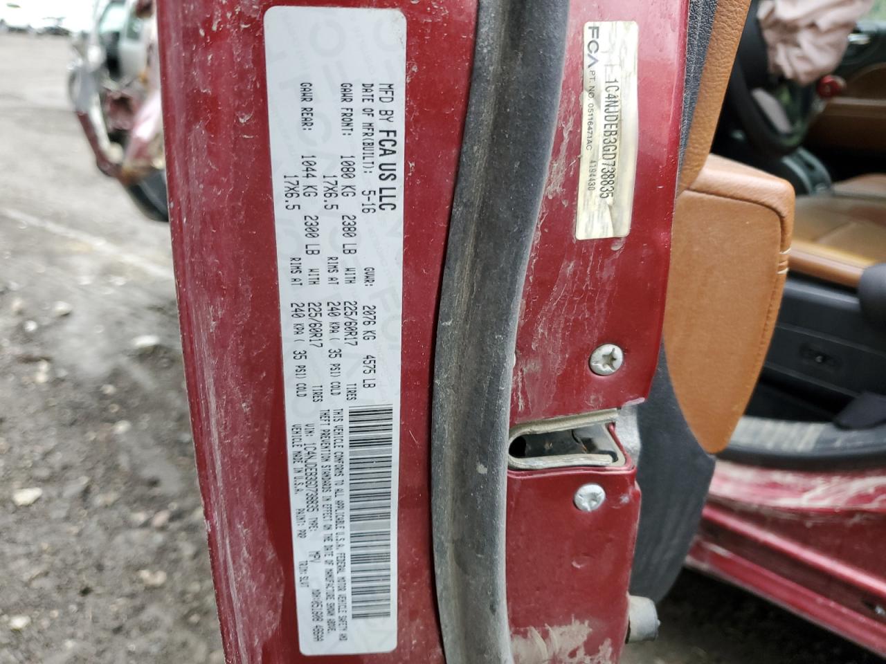 1C4NJDEB3GD738835 2016 Jeep Compass Latitude