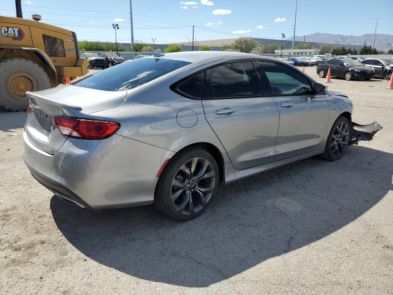 2015 Chrysler 200 S vin: 1C3CCCBG1FN516674