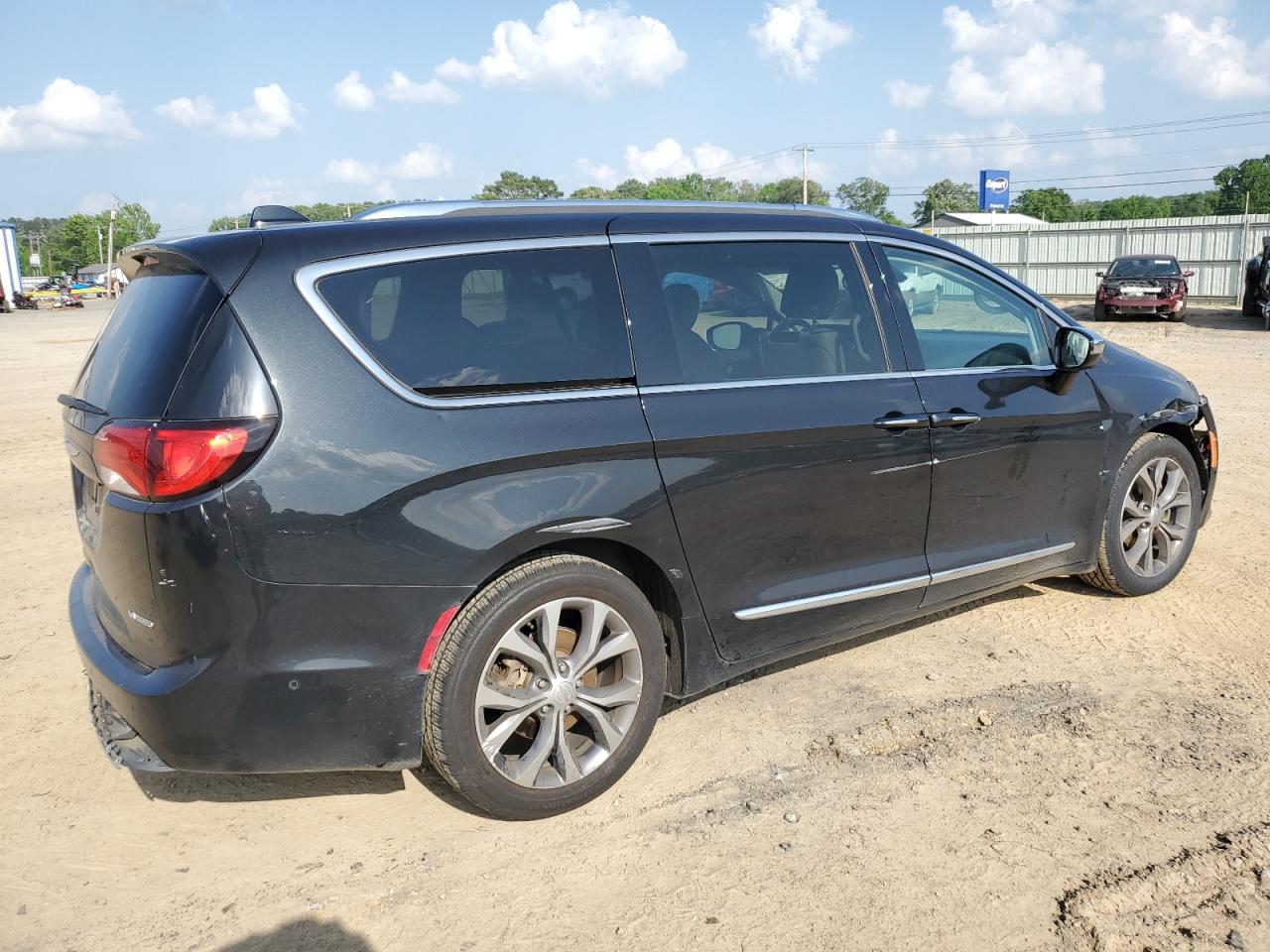 2C4RC1GG7HR564964 2017 Chrysler Pacifica Limited