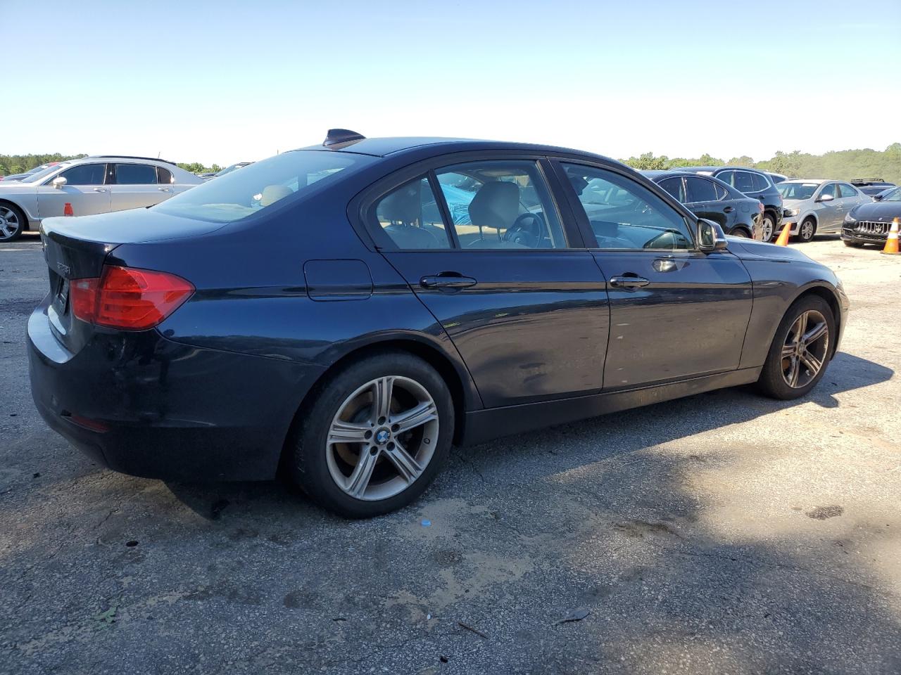 2013 BMW 328 Xi vin: WBA3B3C59DF540267