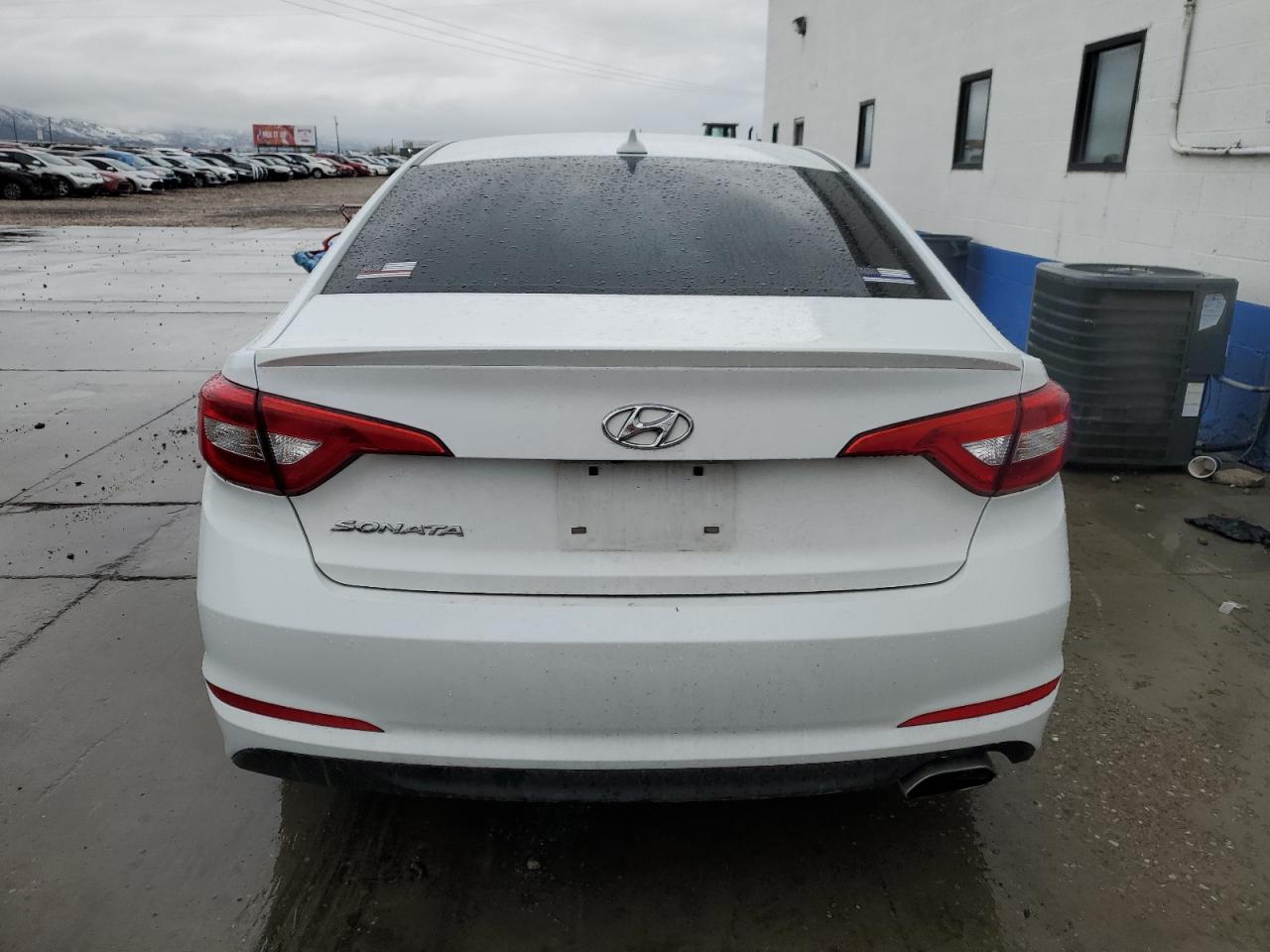 5NPE24AF2HH581896 2017 Hyundai Sonata Se