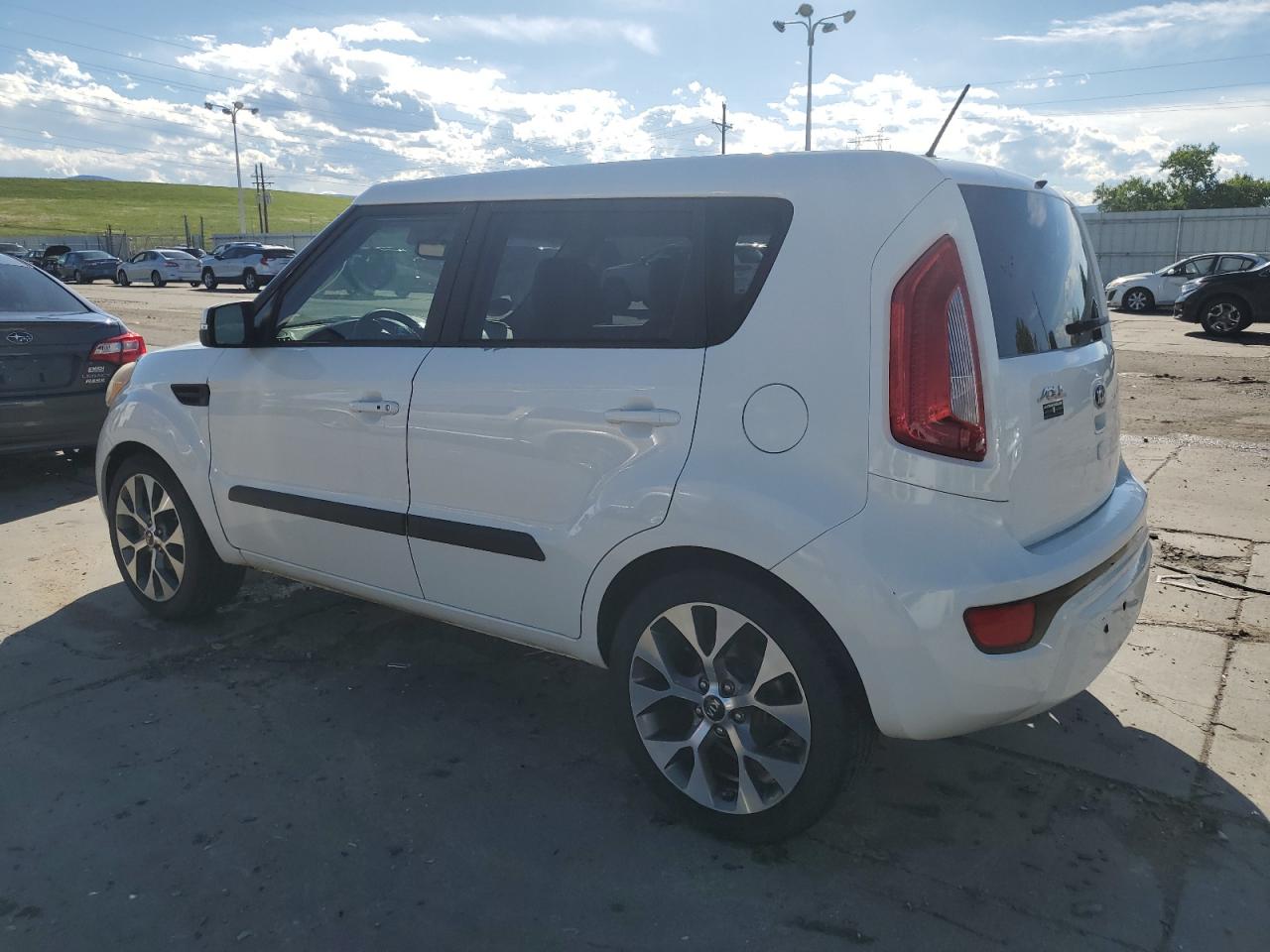 KNDJT2A62D7593206 2013 Kia Soul +