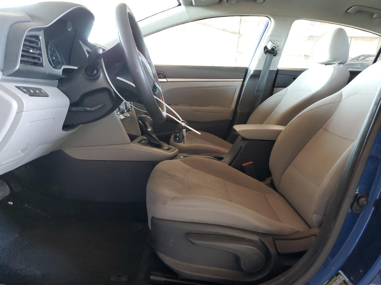 5NPD84LF1KH423905 2019 Hyundai Elantra Sel