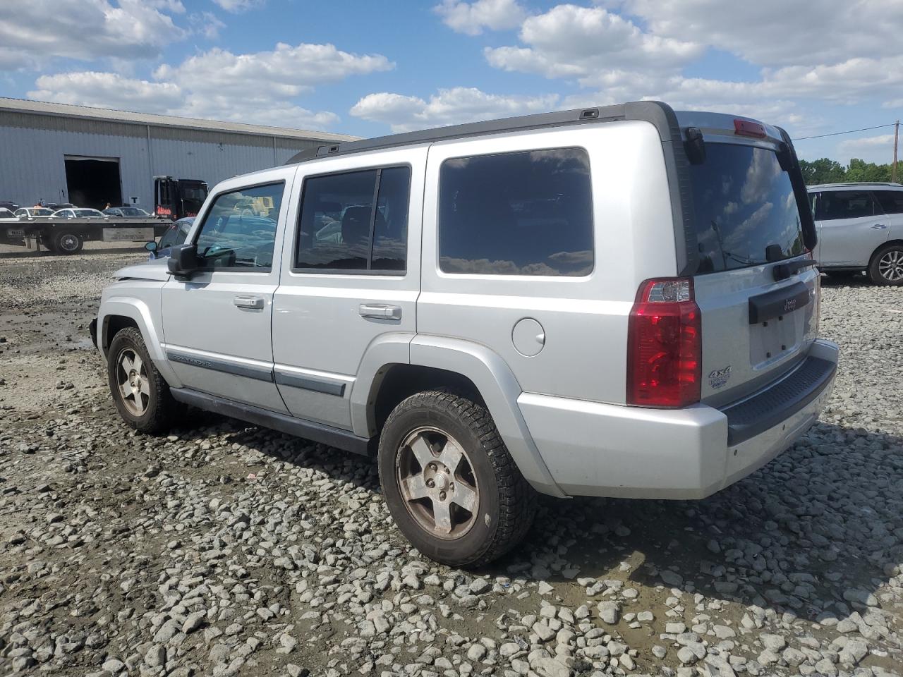 1J8HG48K19C555295 2009 Jeep Commander Sport