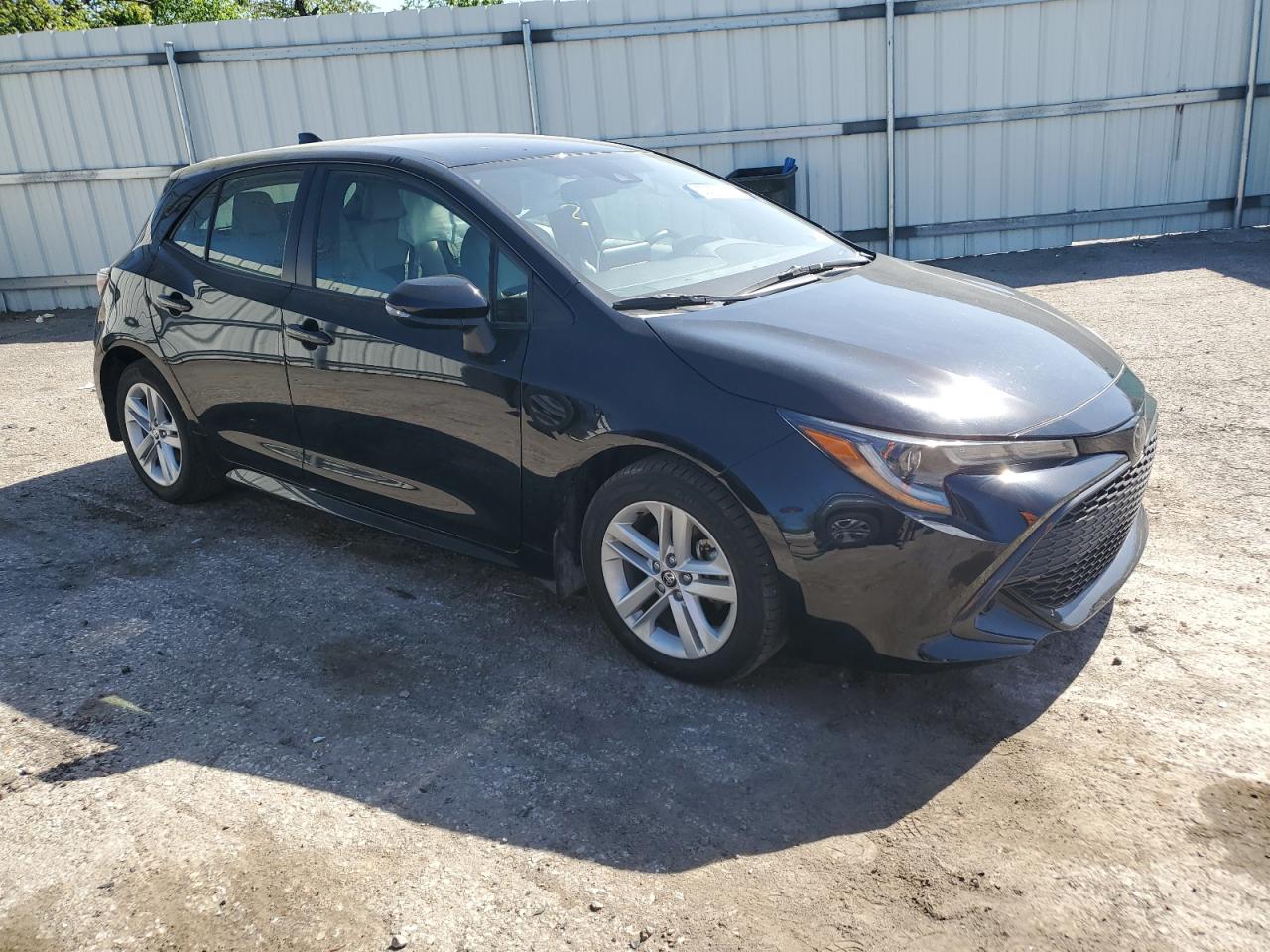 2021 Toyota Corolla Se vin: JTND4MBE6M3137966