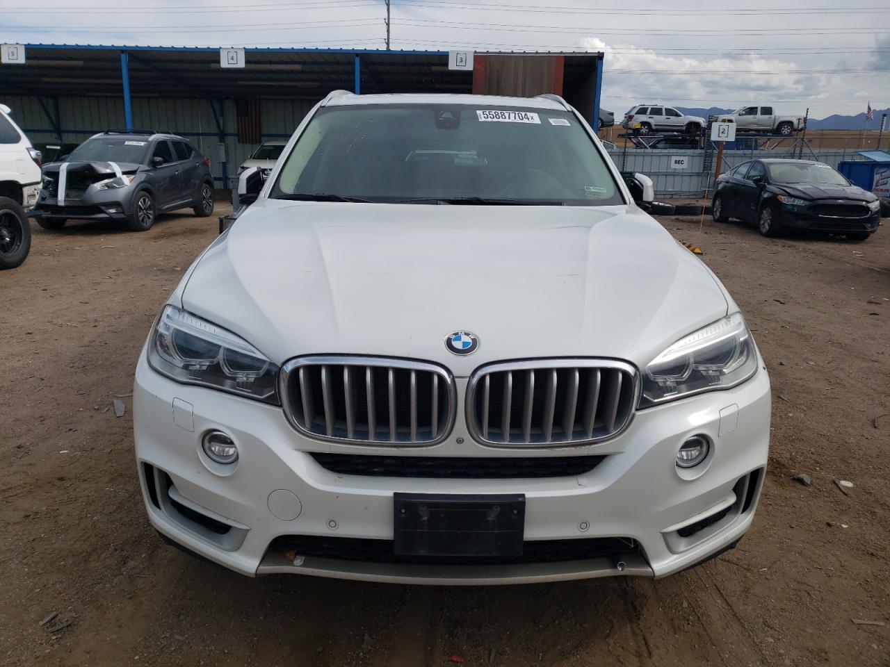 2015 BMW X5 xDrive50I vin: 5UXKR6C53F0J76640