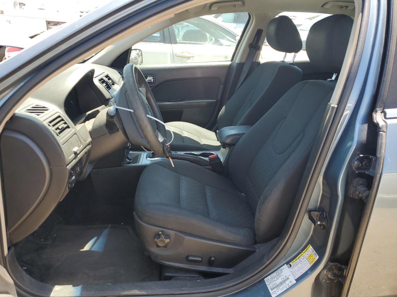 3FAHP0HAXBR192550 2011 Ford Fusion Se