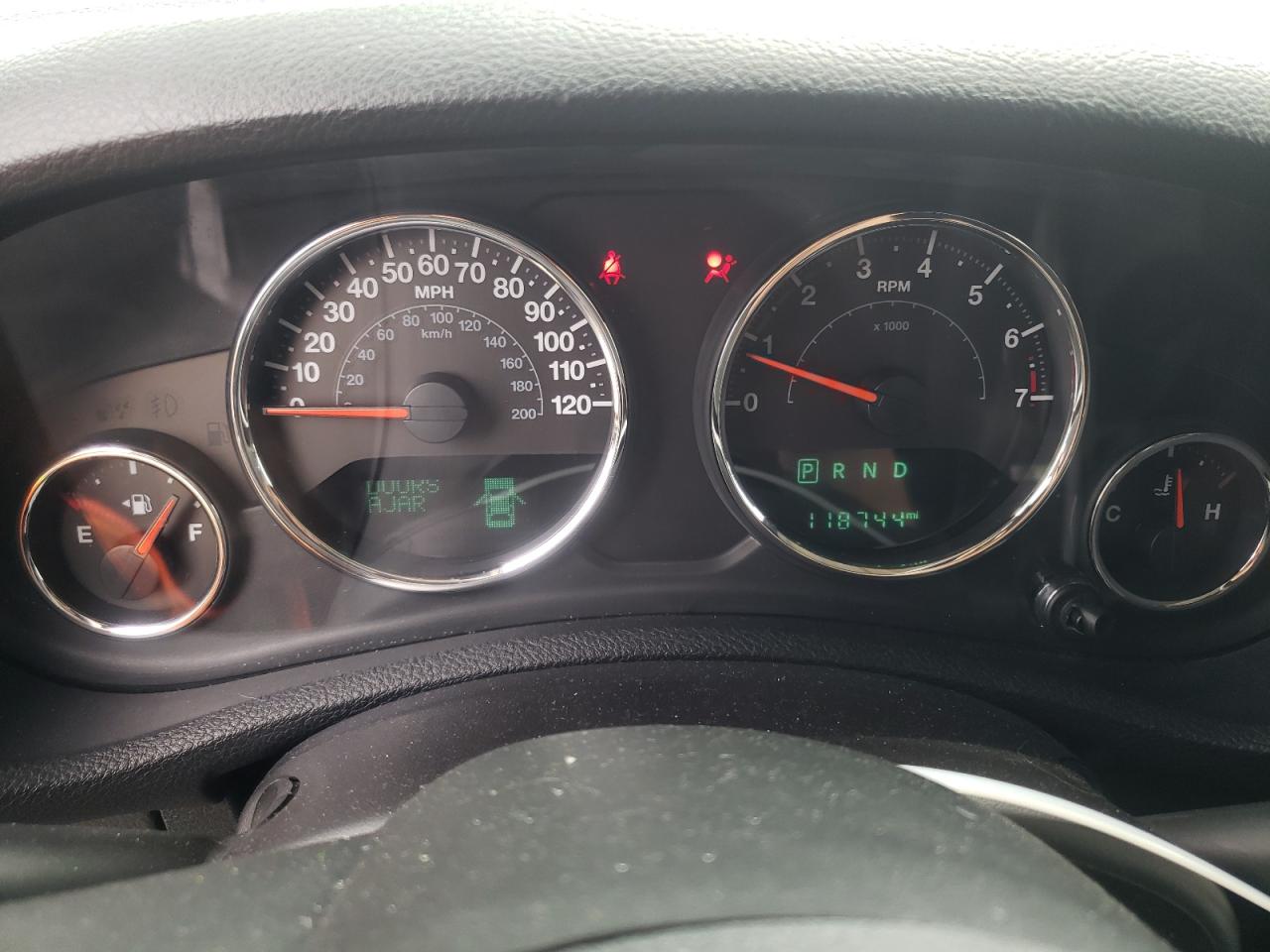 1C4AJWBG6FL626173 2015 Jeep Wrangler Sahara