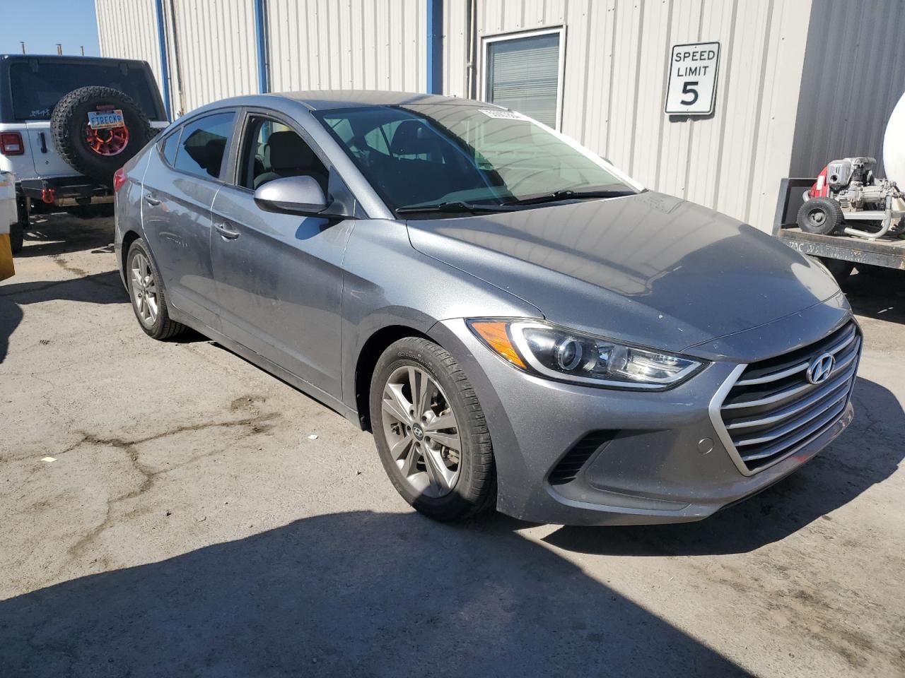 2017 Hyundai Elantra Se vin: KMHD84LF8HU210993