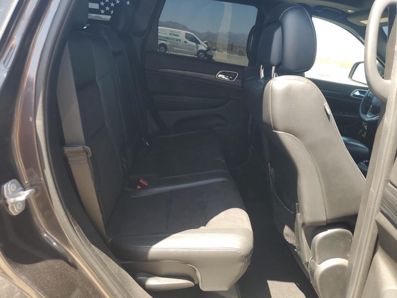 1C4RJFAG5LC240750 2020 Jeep Grand Cherokee Laredo