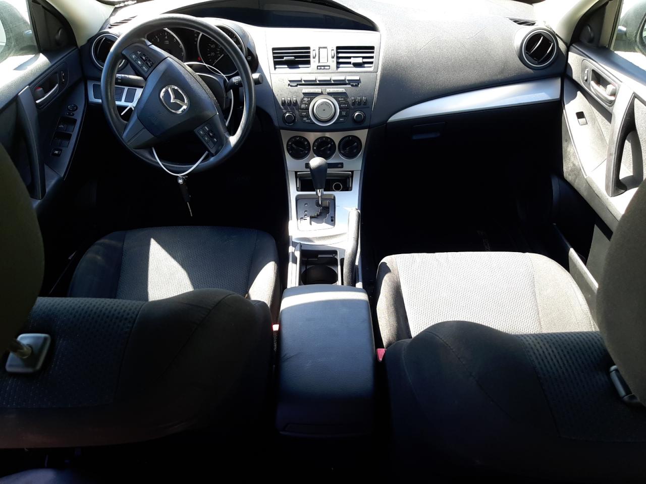 JM1BL1VF0B1497924 2011 Mazda 3 I