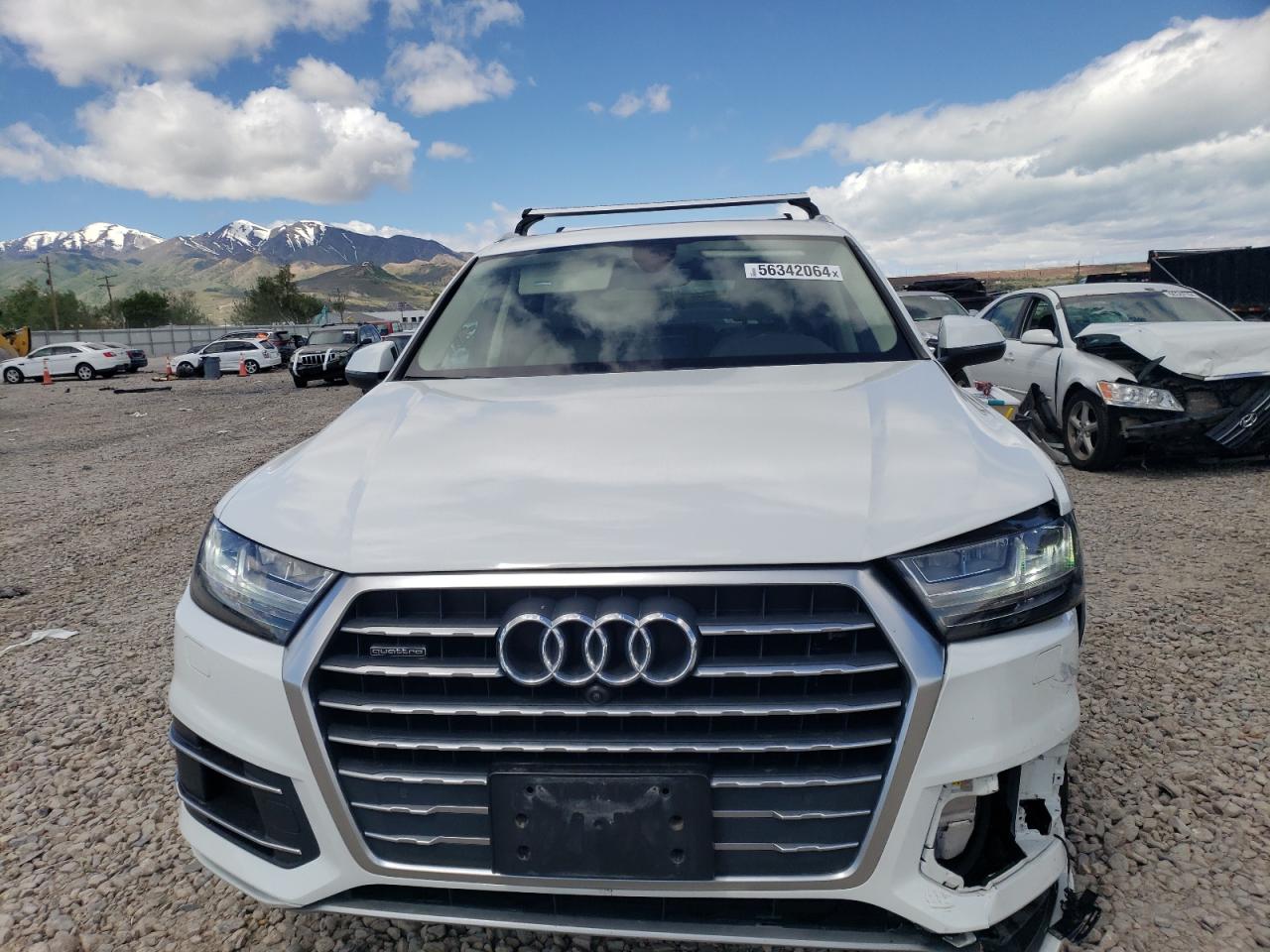 WA1LHAF7XKD025283 2019 Audi Q7 Premium Plus