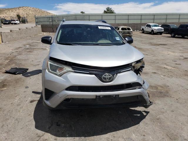 VIN JTMZFREV8JJ172870 2018 Toyota RAV4, LE no.5