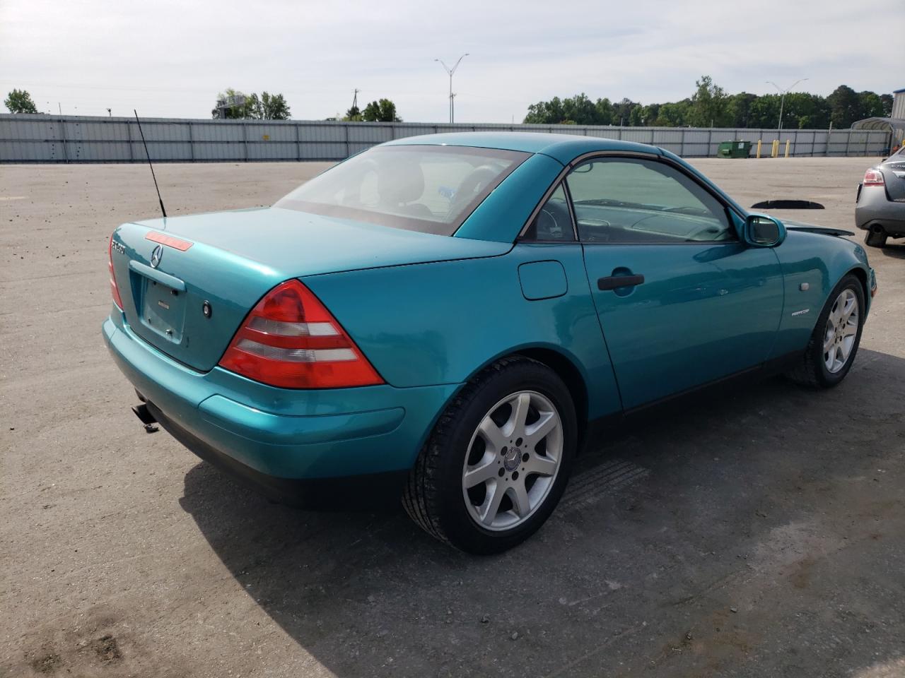 WDBKK47F4WF064065 1998 Mercedes-Benz Slk 230 Kompressor