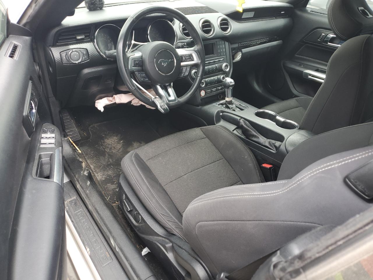 1FATP8EM4H5318100 2017 Ford Mustang