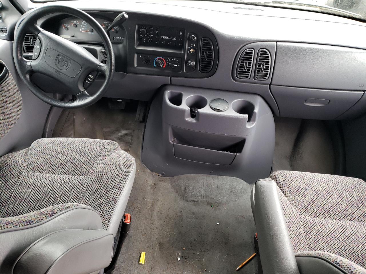 2B5WB25Z8WK158027 1998 Dodge Ram Wagon B2500